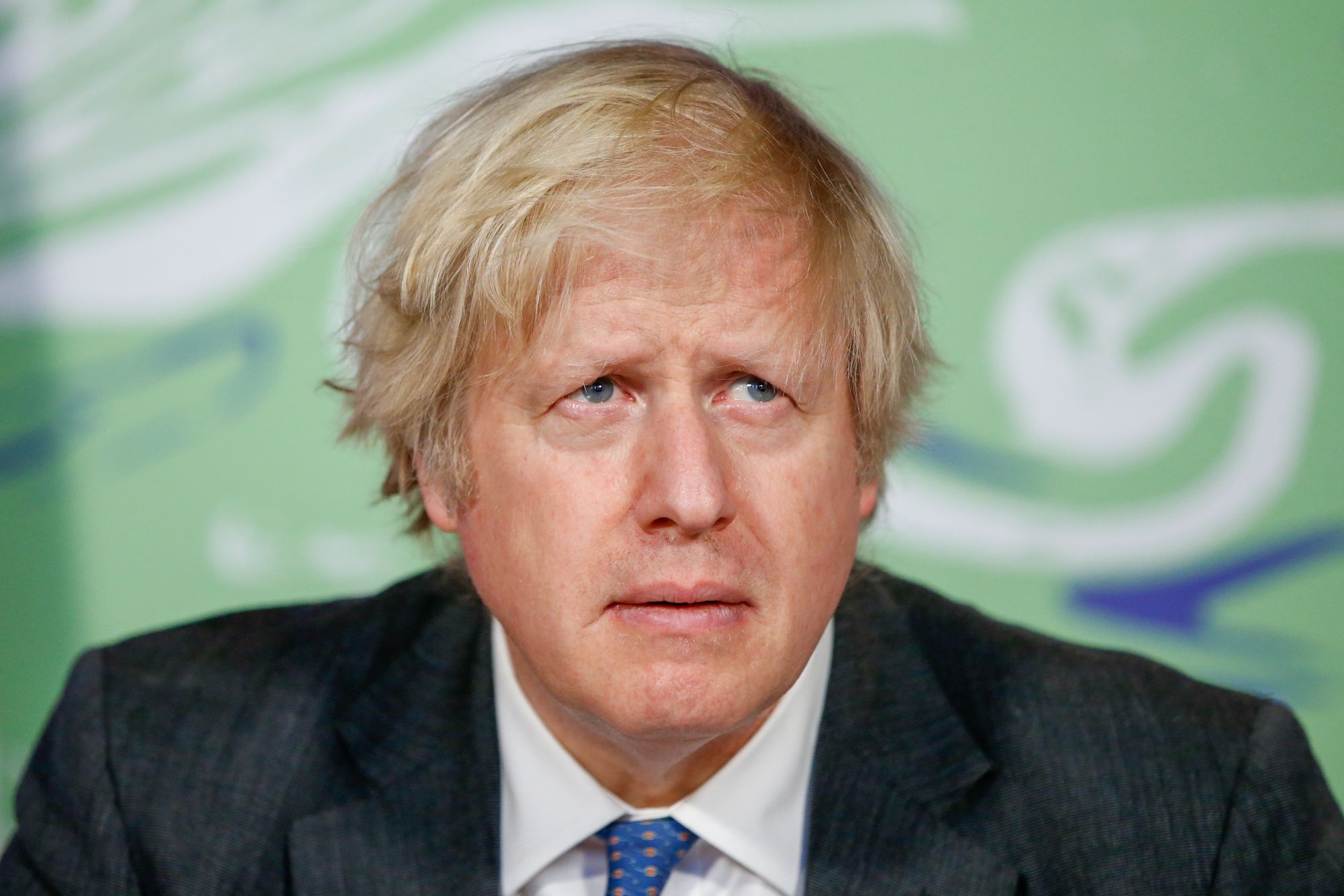 鲍里斯·约翰逊（Boris Johnson）穿西装打领带：英国首相鲍里斯·约翰逊（Boris Johnson）主持联合国安理会气候与安全委员会